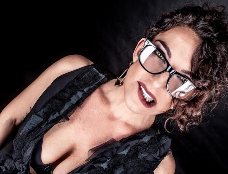 Manuela Doriani, i mostri, la dance e la filosofia di vita