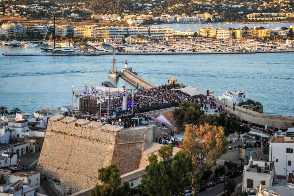 Ibiza, l’International Music Summit torna l’anno prossimo