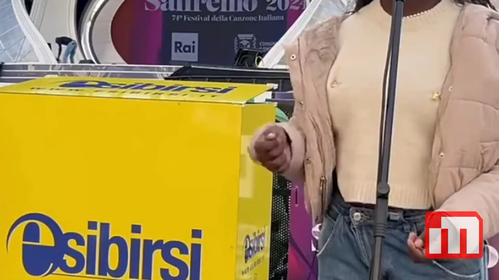 Il cubo di #EsibirsiASanremo2025