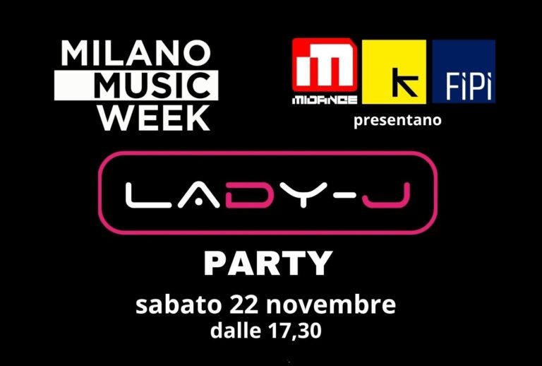 LADY-J il libro durante F.I.P.I. Party